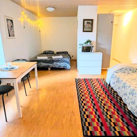Ferienwohnung Urban Retreat - Cozy Studio With Private Patio Zürich Exterior foto